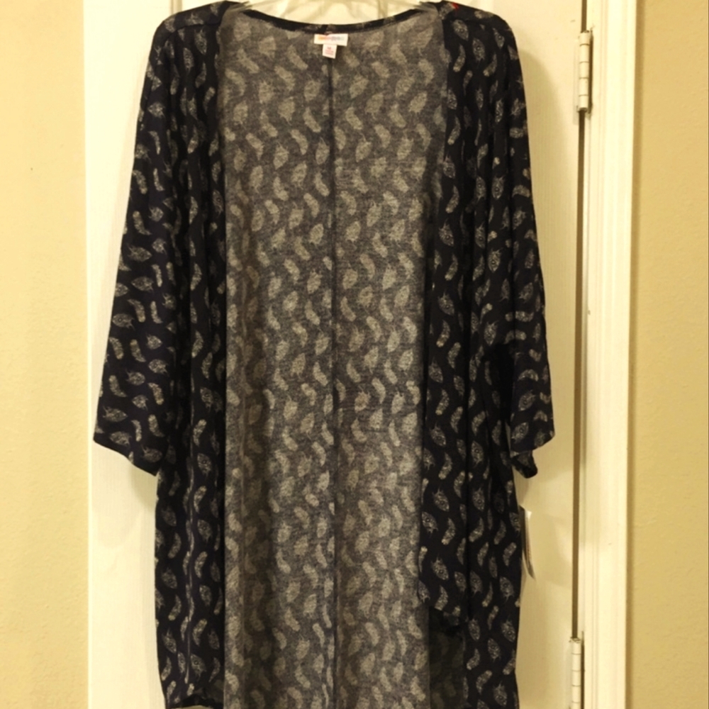 ‼️ CLEARANCE ‼️ 🍟 LuLa Roe blue & white paisley printed cardigan size me
